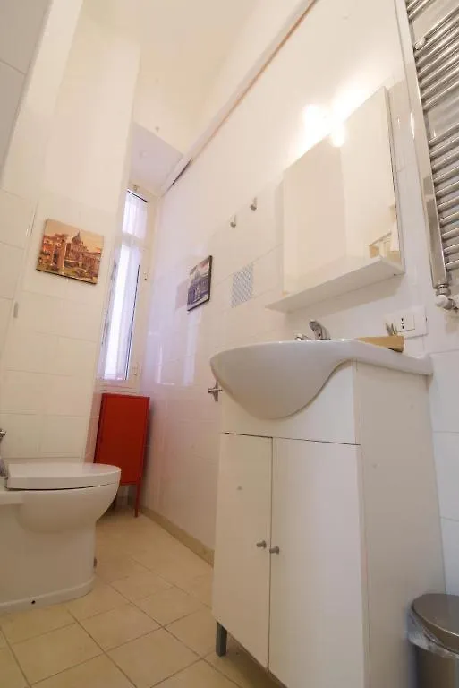 Una Notte Ai Musei - Guest House Rom Italien
